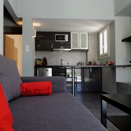 Apartment In The Centre Of Афины Экстерьер фото
